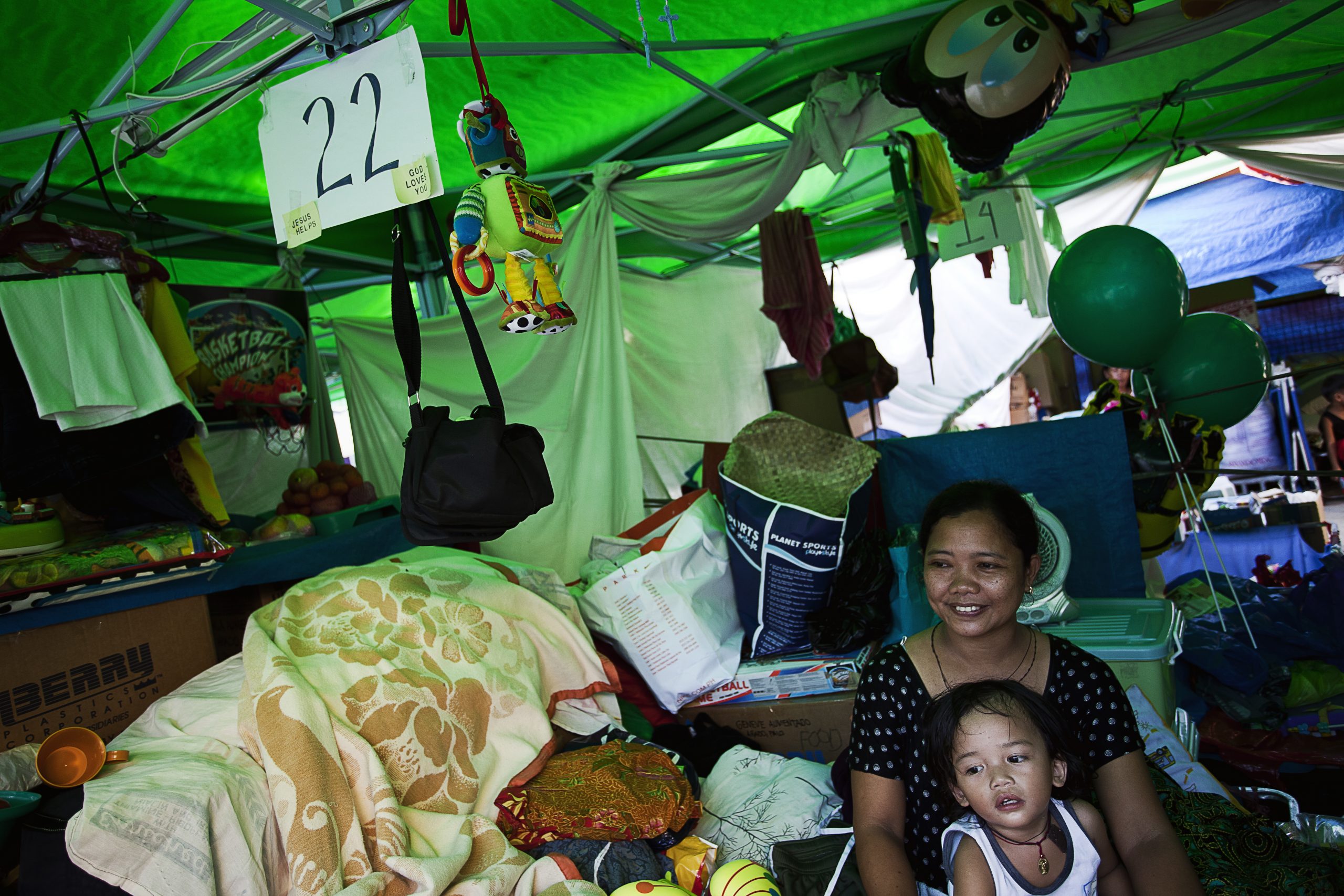 balik-pag-asa-pasay-tent-city13122509
