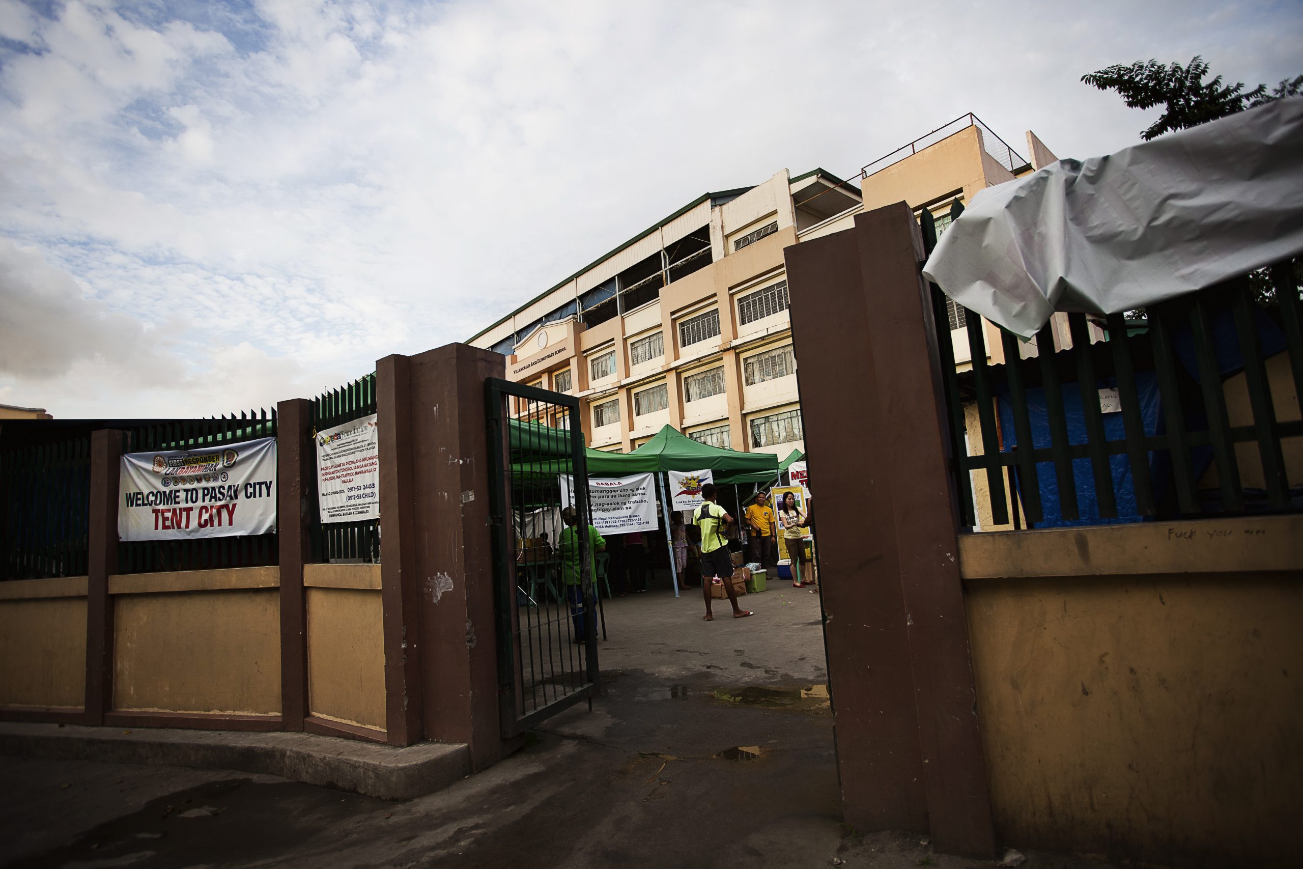 balik-pag-asa-pasay-tent-city13123031